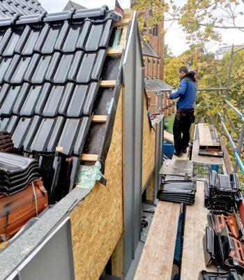 brölingen-referenzen-steildachsanierung-mit-dachgaube-und-dachfenster-35
